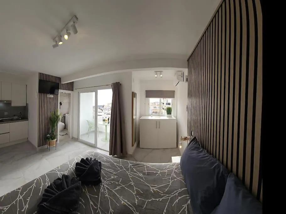 Congreso Sunset Terrace. With Sunny Terrace And Sea Views. Apartment Torremolinos